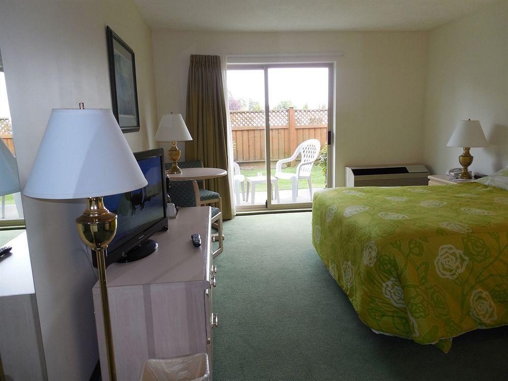 Hotel Coast 3*