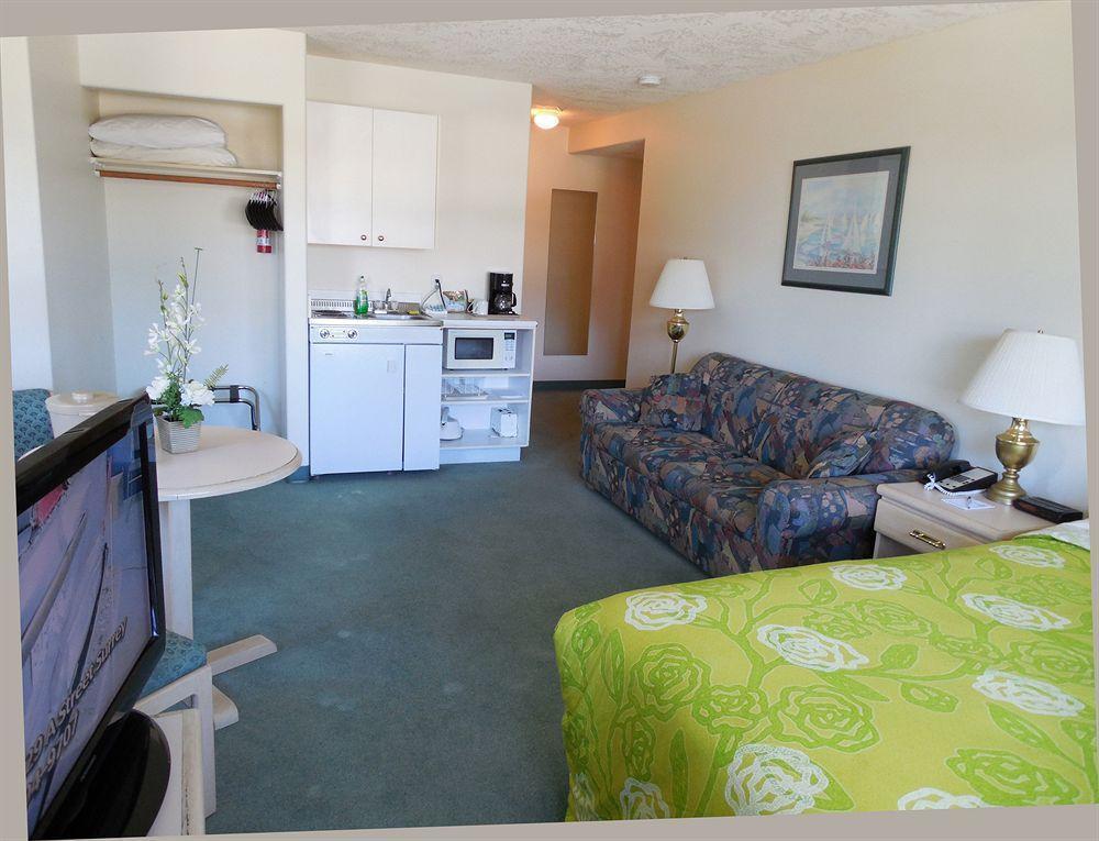 Coast Hotel 3*